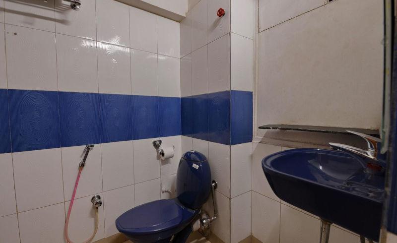 Hotel Heera Колката Екстериор снимка